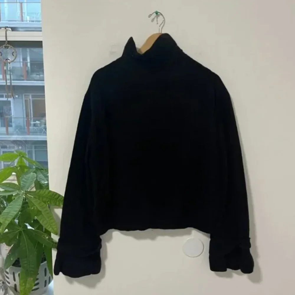 Valentino Black Knit Oversized Zip Sweater - Picture 3 of 9